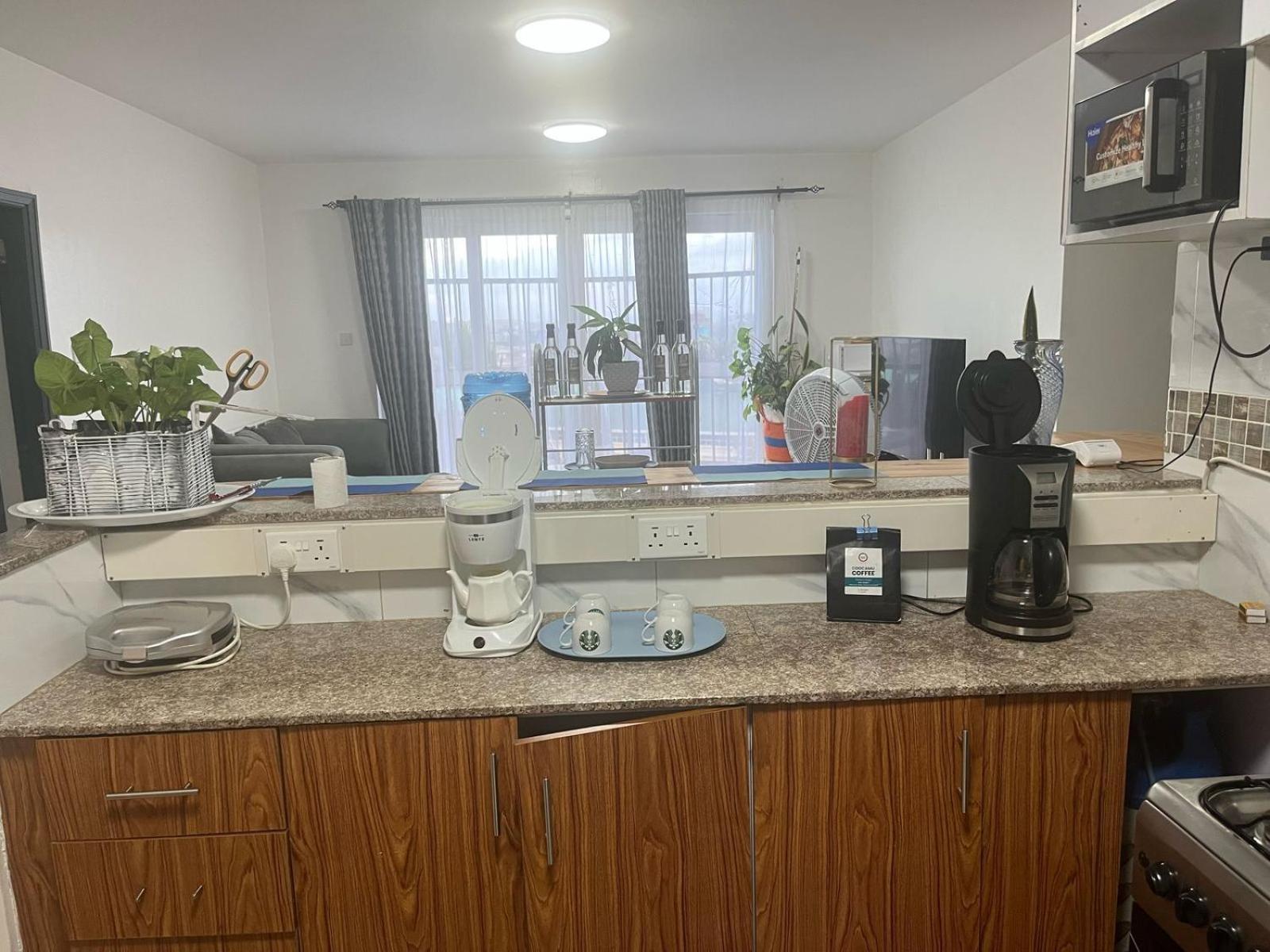 The Coffee Residences At Kings Millennium Apartments, Near Jki Airport 3 Bedroom Appartamento *