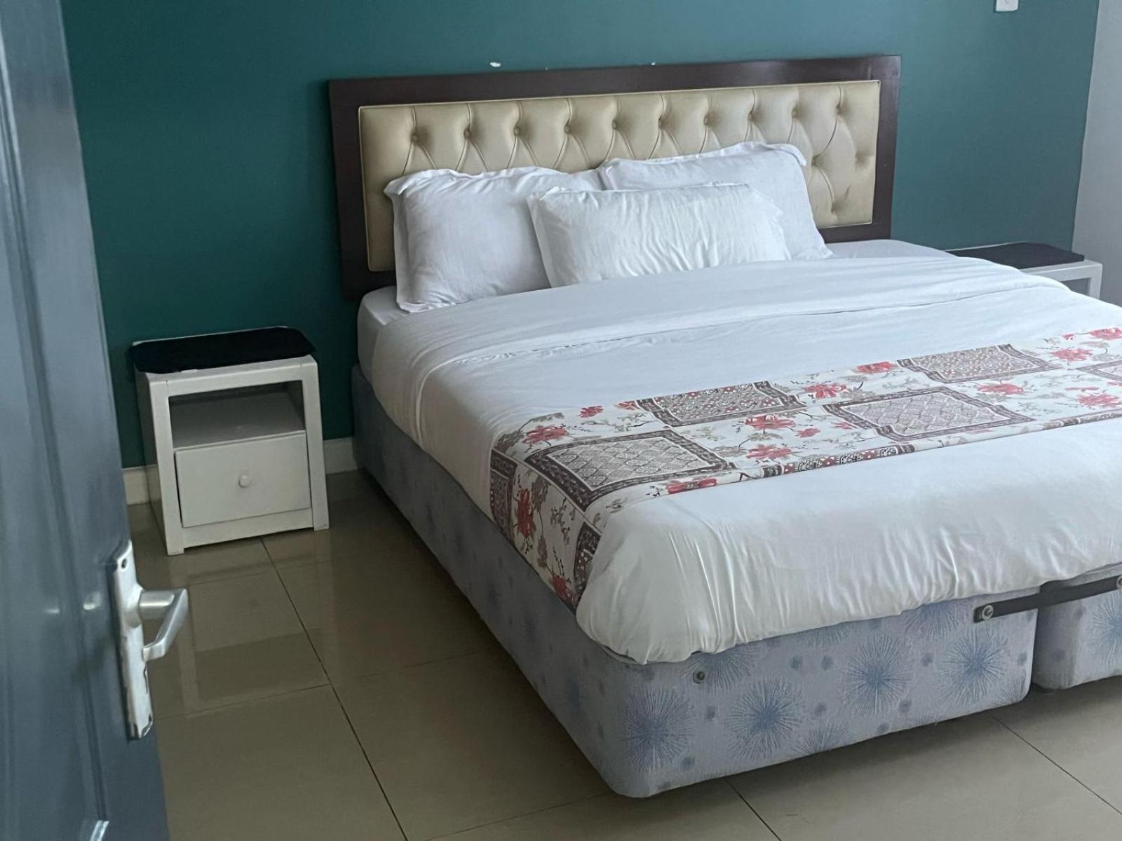 The Coffee Residences At Kings Millennium Apartments, Near Jki Airport 3 Bedroom *